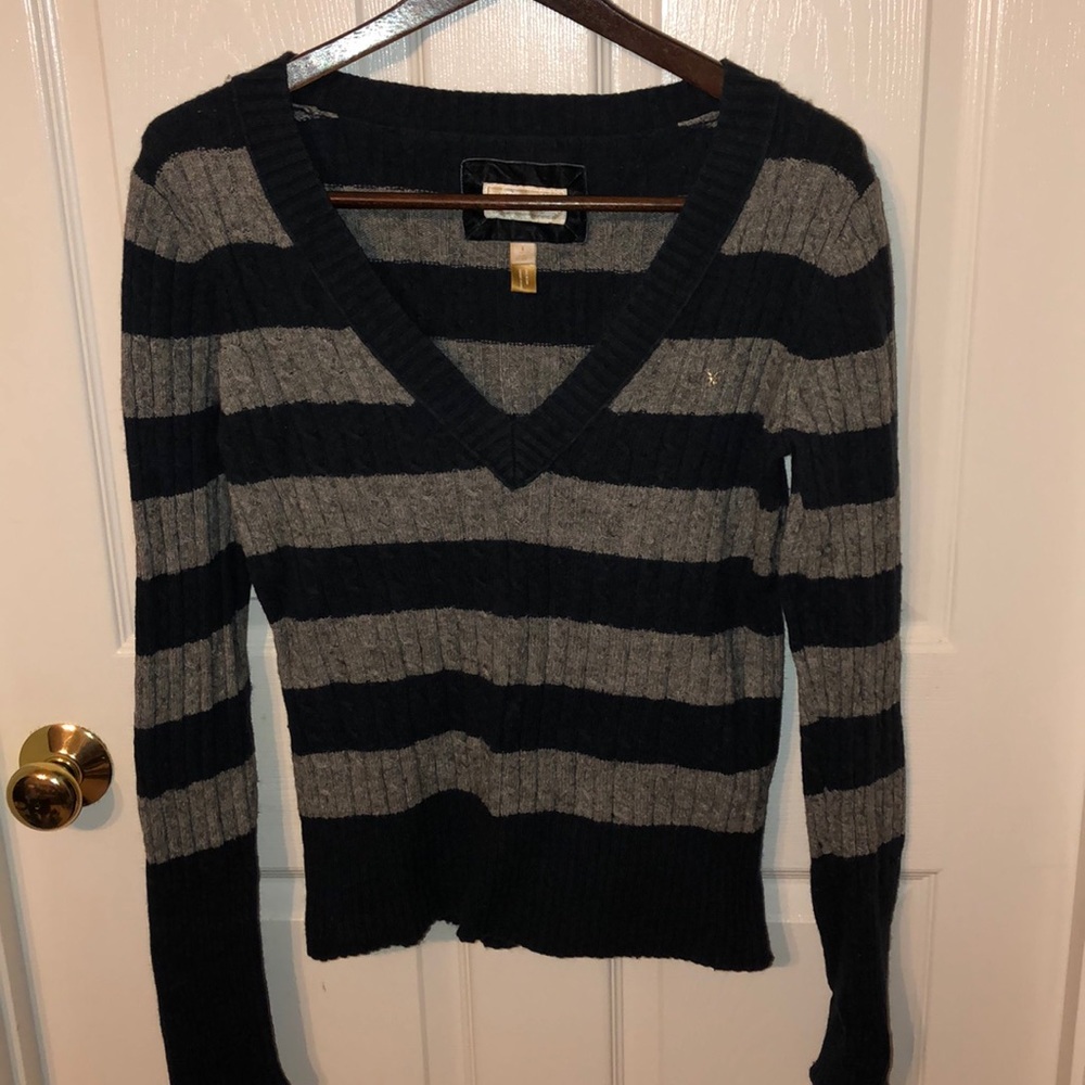 American Eagle Cable V-Neck Sweater